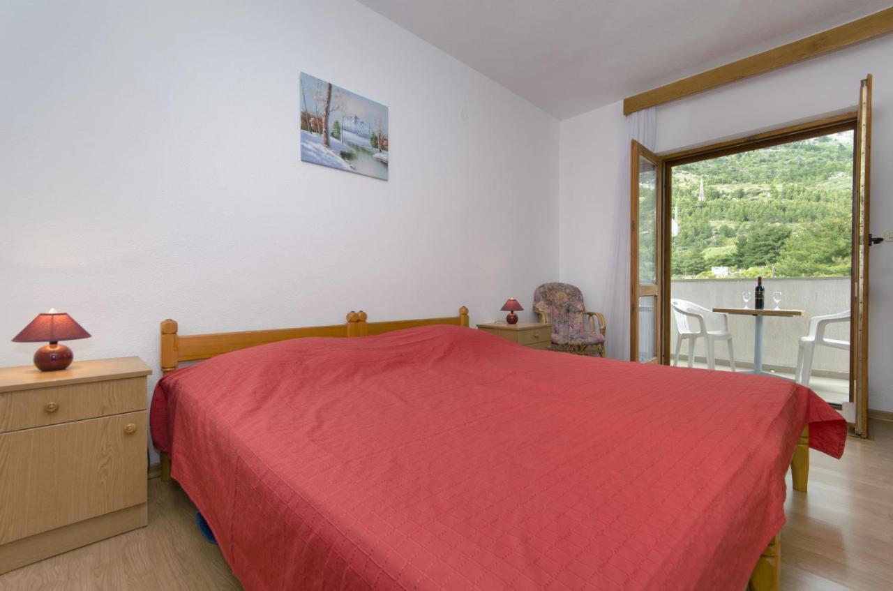 Family friendly apartments with a swimming pool Baska Voda, Makarska - 12442 Exteriör bild